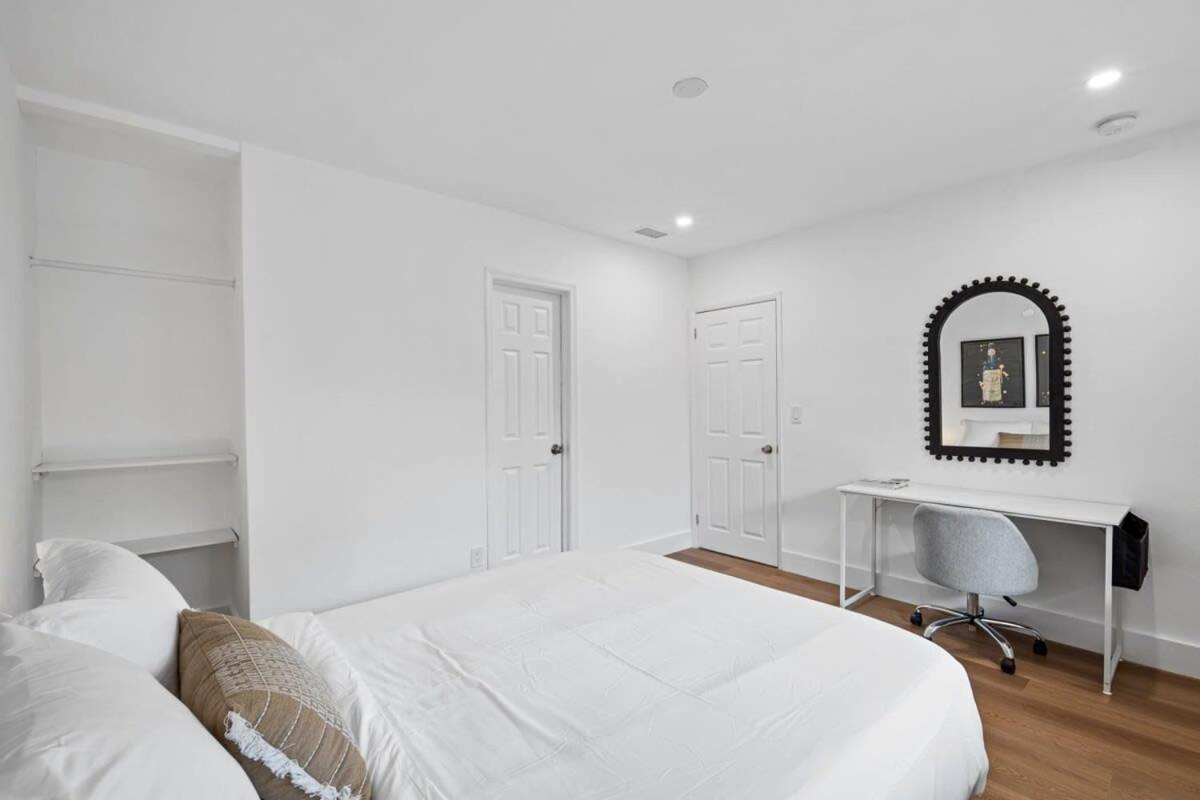 Sailors Rest @ Sailboat Bend Apartment *
