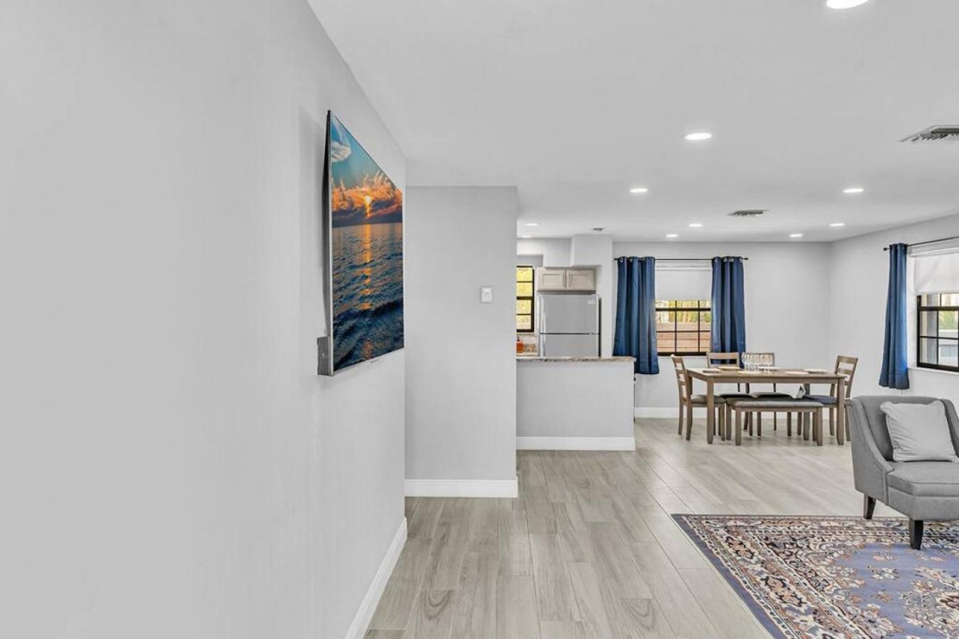 Front Unit A Charming 2 Bedroom Olas *
