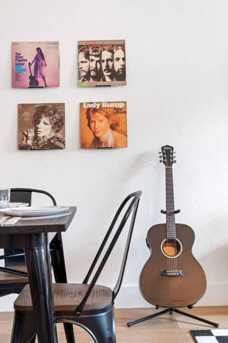 Musicians Lounge - 2 Bedroom With Parking Asssigned