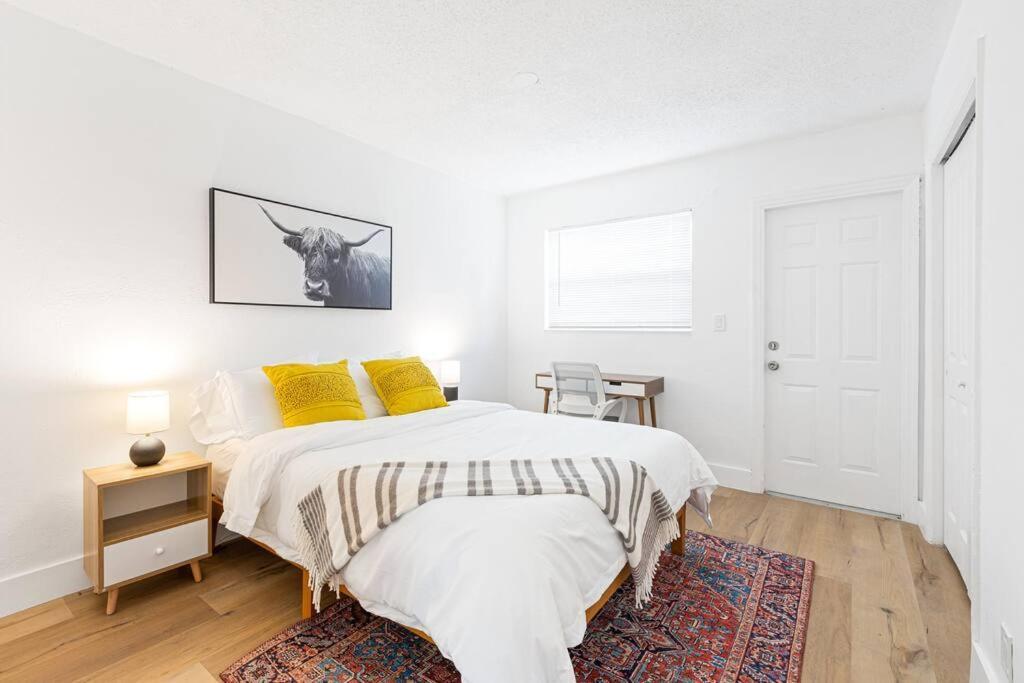 Musicians Lounge - 2 Bedroom With Parking Asssigned Fort Lauderdale