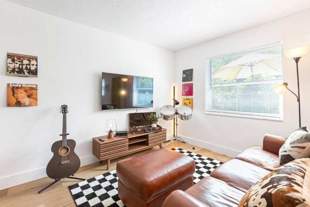 Musicians Lounge - 2 Bedroom With Parking Asssigned Fort Lauderdale