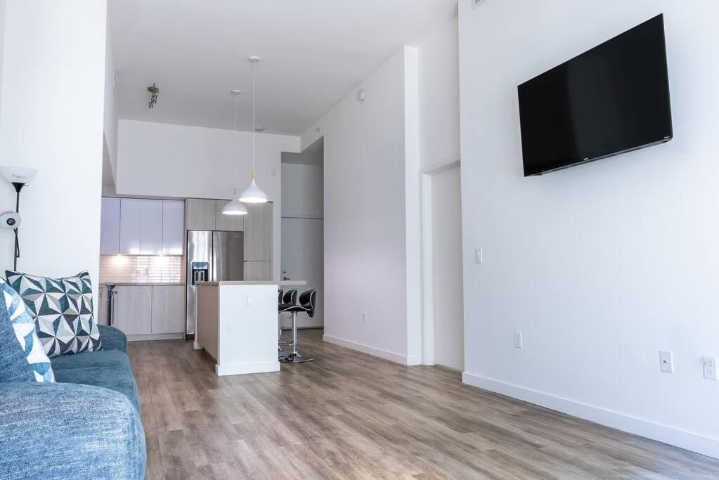 Beachside Bliss 1br Oasis + Pool In Ft Lauderdale Fort Lauderdale