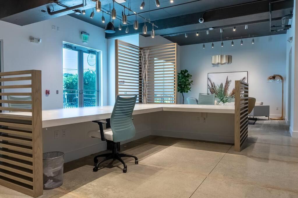 Beachside Bliss 1br Oasis + Pool In Ft Lauderdale Fort Lauderdale