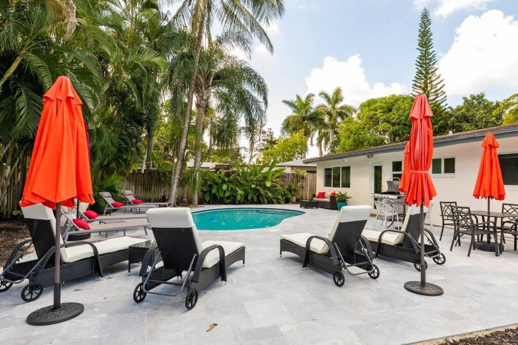 Private Oasis With Pool Near Beaches, Dining & Olas