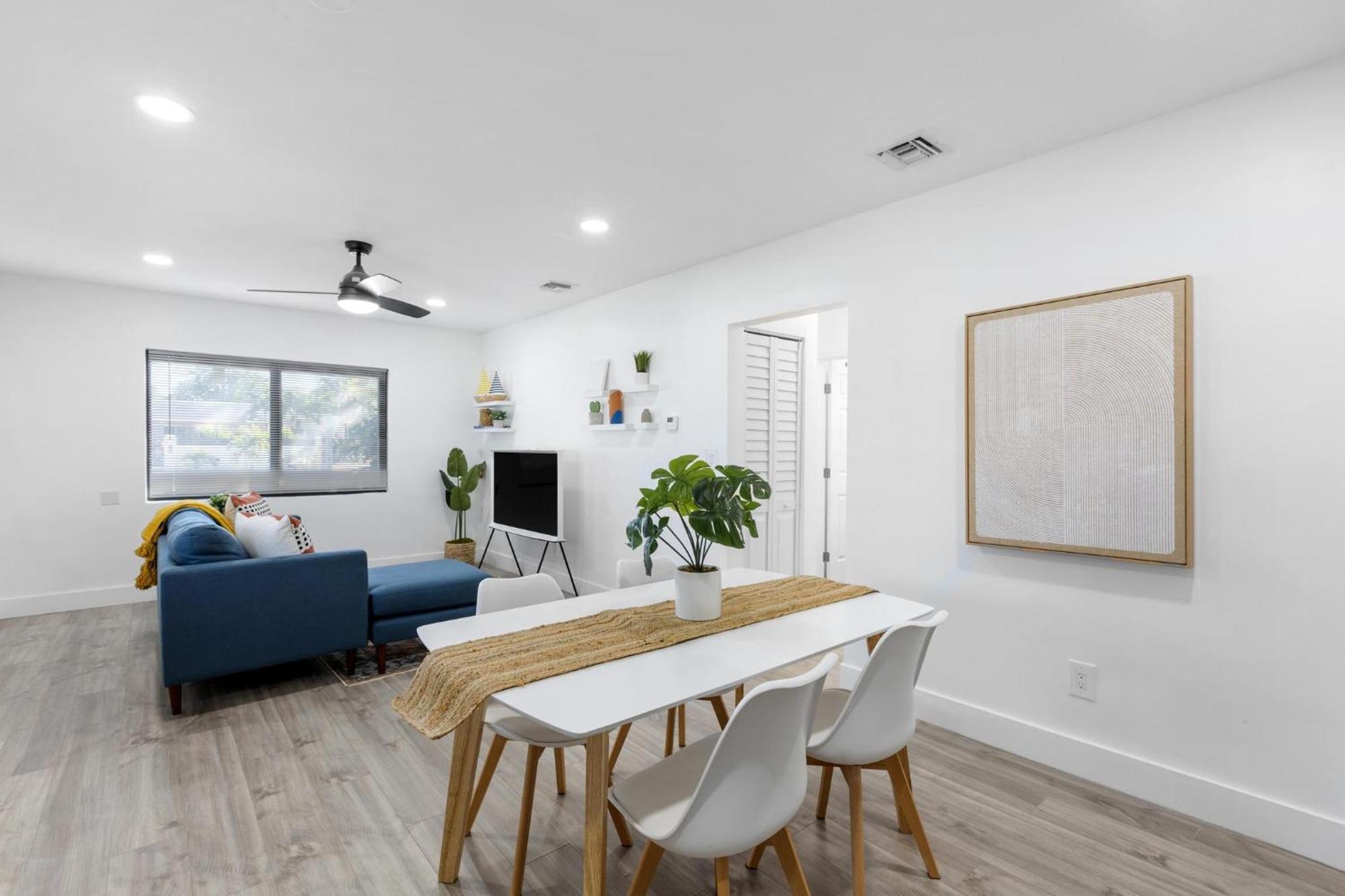 Alani Bay Designer Apartment