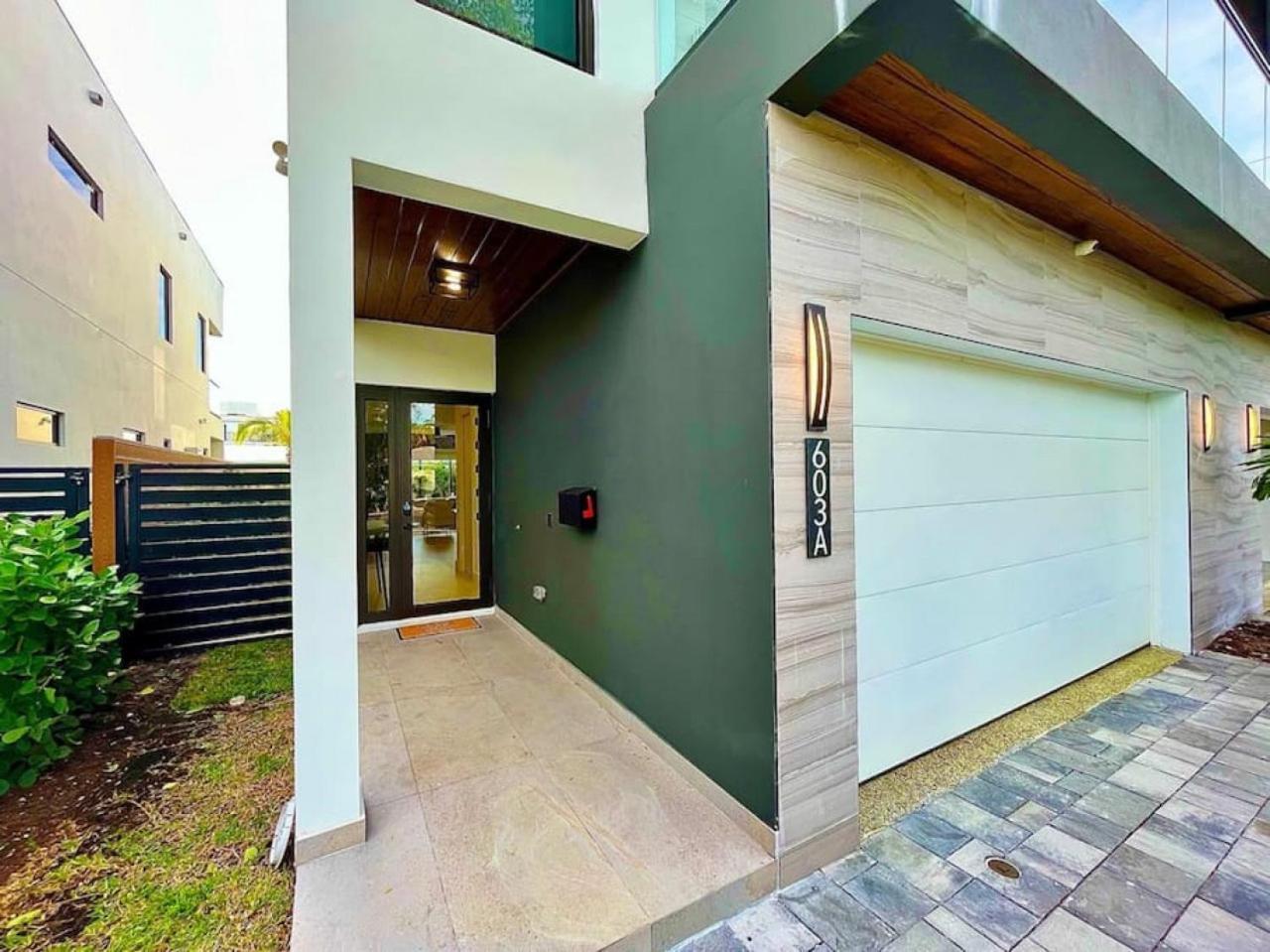 Botanical Oasis With 2 Pools Holiday home