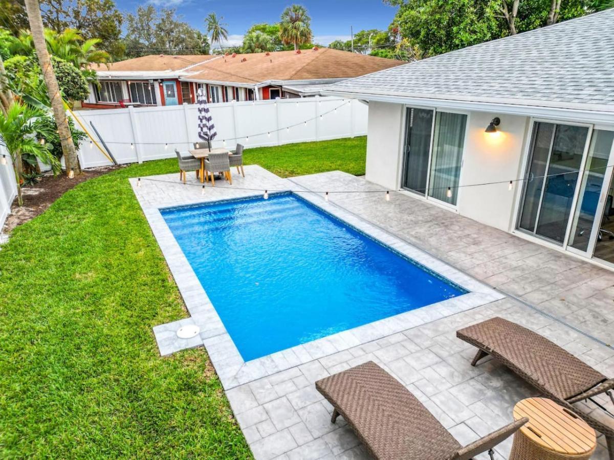 Luxe - Heated Pool I 5 Min To I Bbq Grill Holiday home *