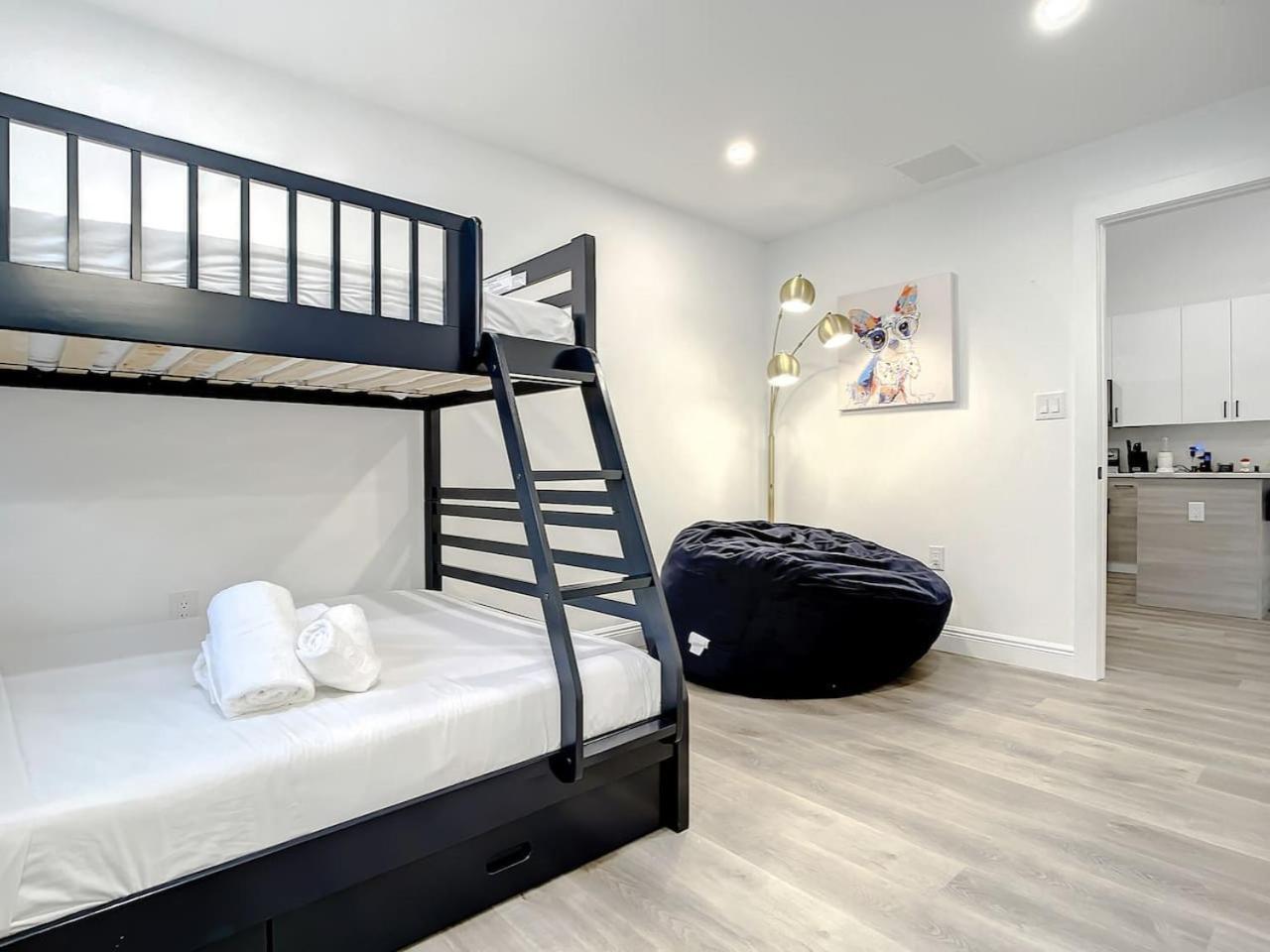 Holiday home Luxe - Heated Pool I 5 Min To I Bbq Grill *