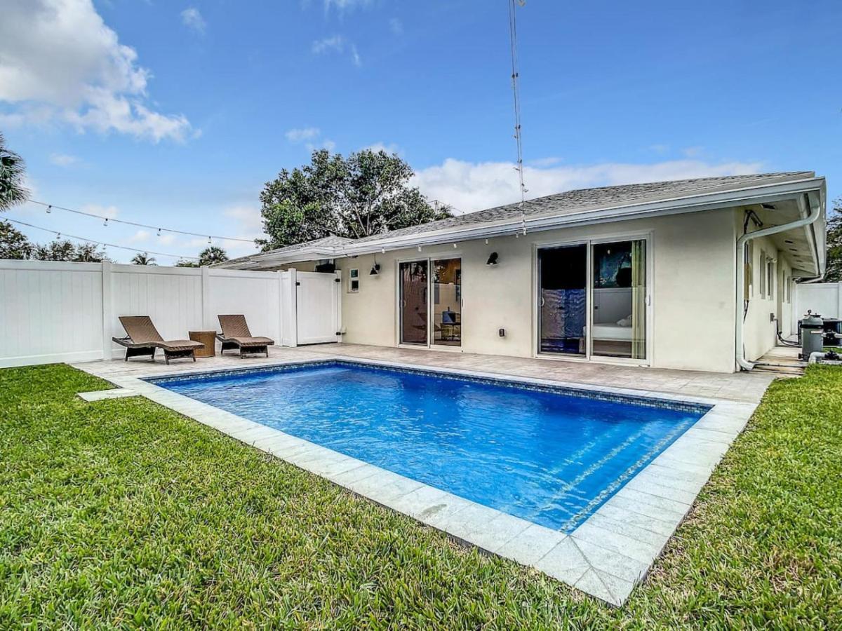 Luxe - Heated Pool I 5 Min To I Bbq Grill Holiday home *