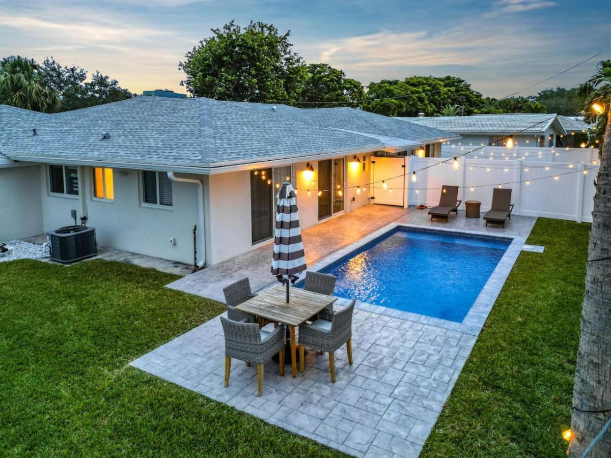 Luxe - Heated Pool I 5 Min To I Bbq Grill Holiday home
