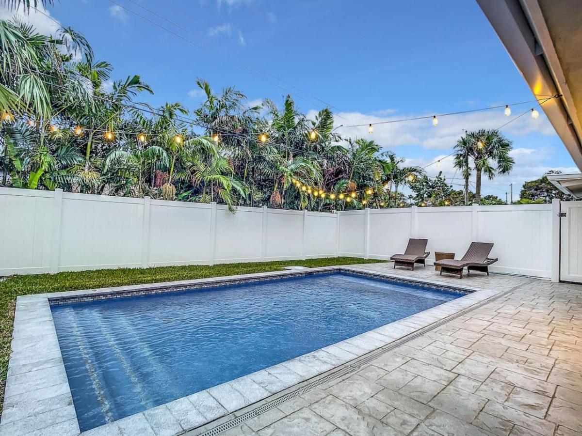 Luxe - Heated Pool I 5 Min To I Bbq Grill Holiday home *