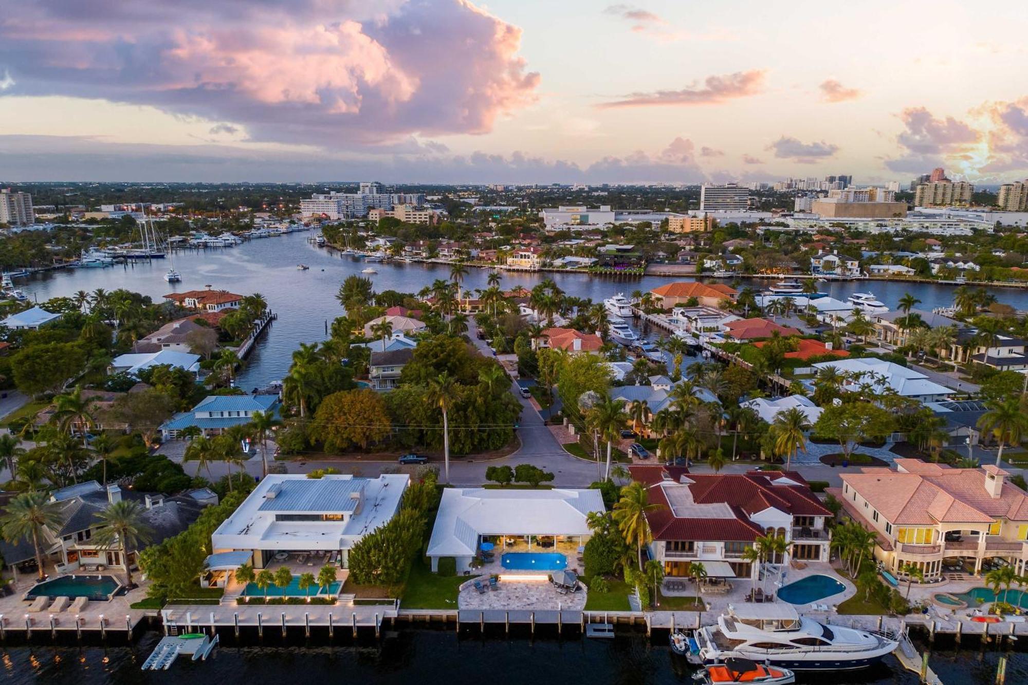 Waterfront Lauderdale House With Heated Pool! Fort Lauderdale
