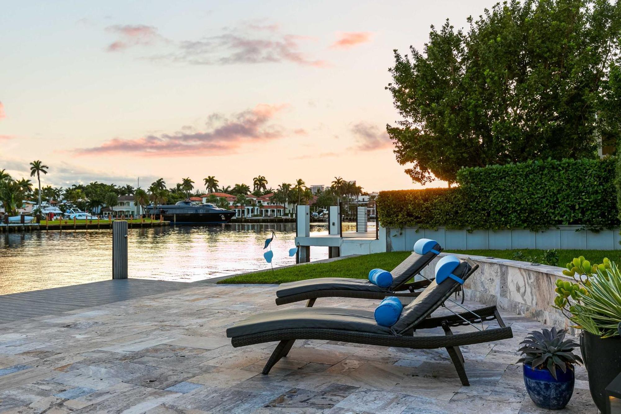 Holiday home Waterfront Lauderdale House With Heated Pool!