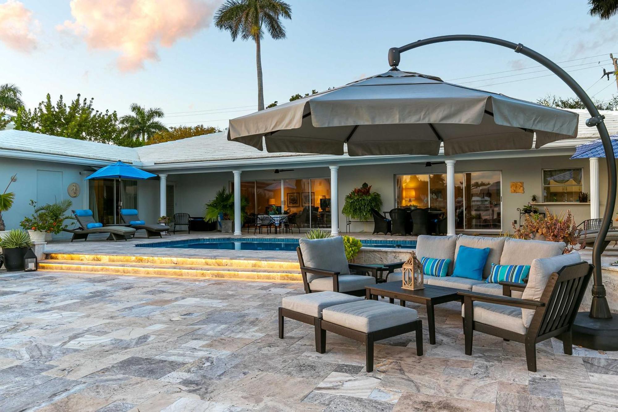 Waterfront Lauderdale House With Heated Pool! Holiday home Fort Lauderdale