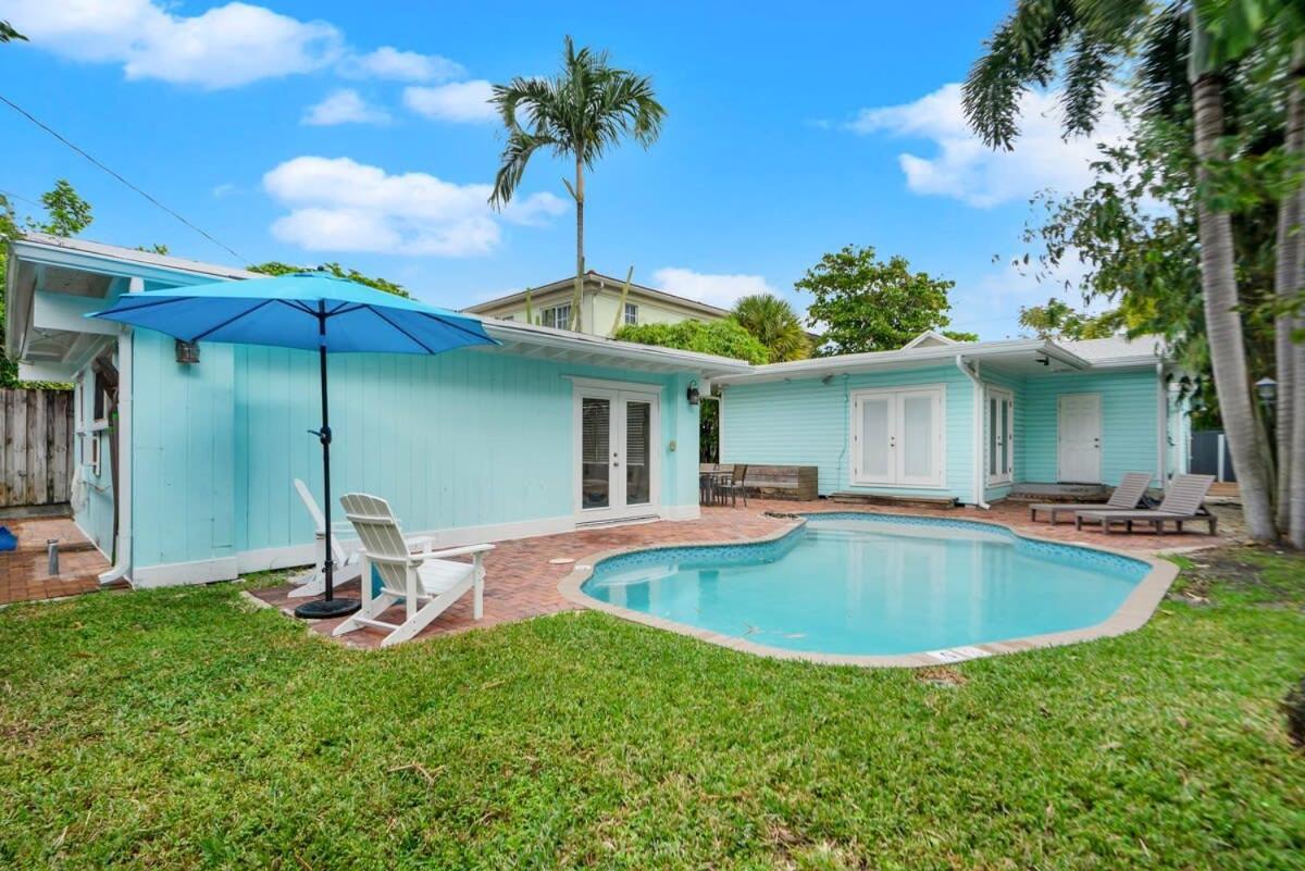 Zach's Tropical Pool House * Fort Lauderdale
