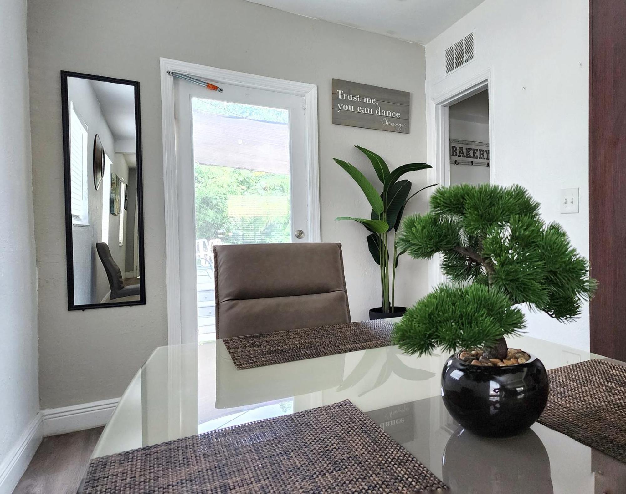 Center Proximity With Heated Pool * Fort Lauderdale