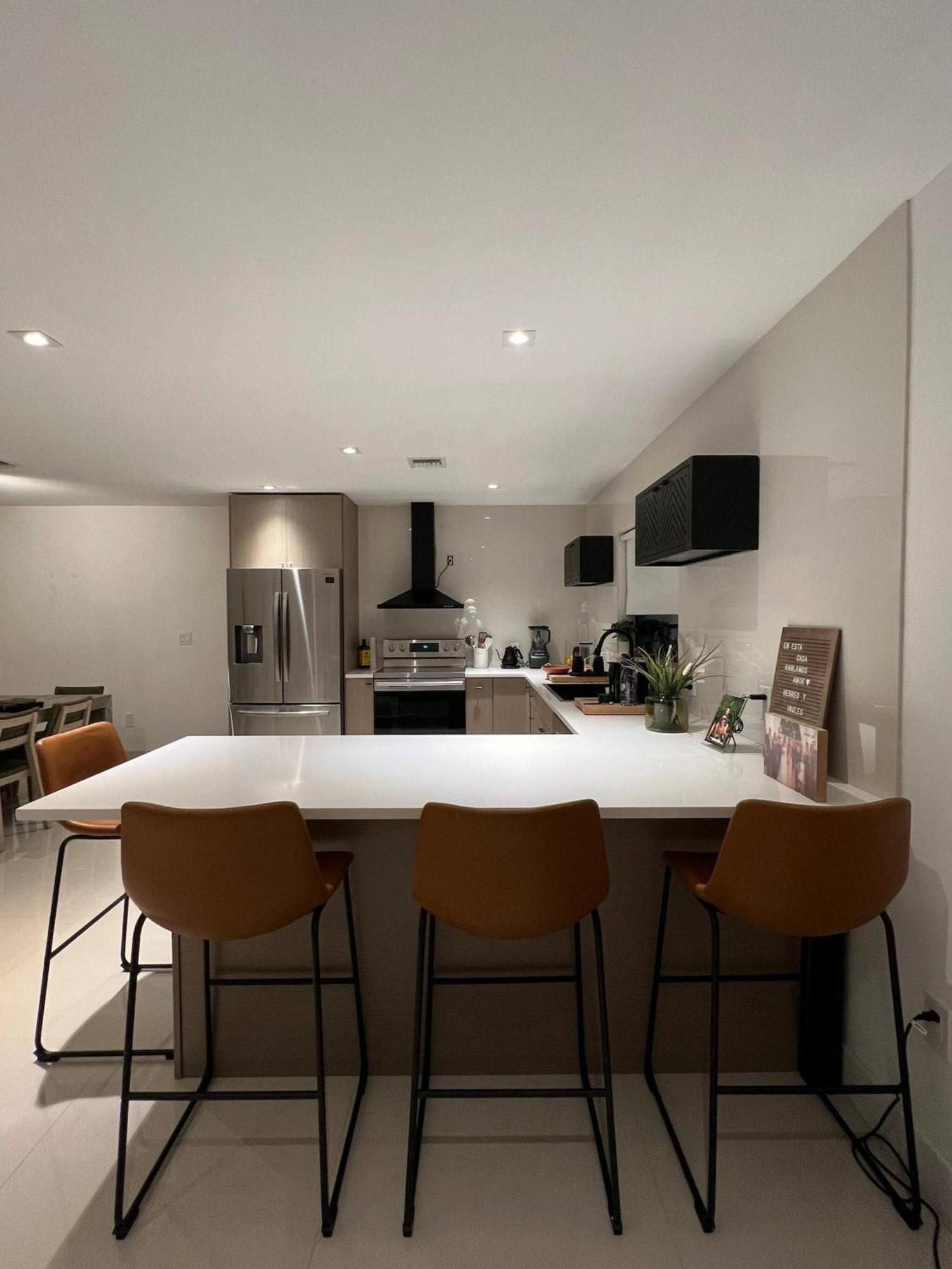 Super Stylish 4 Bedroom Steps From The Fun *