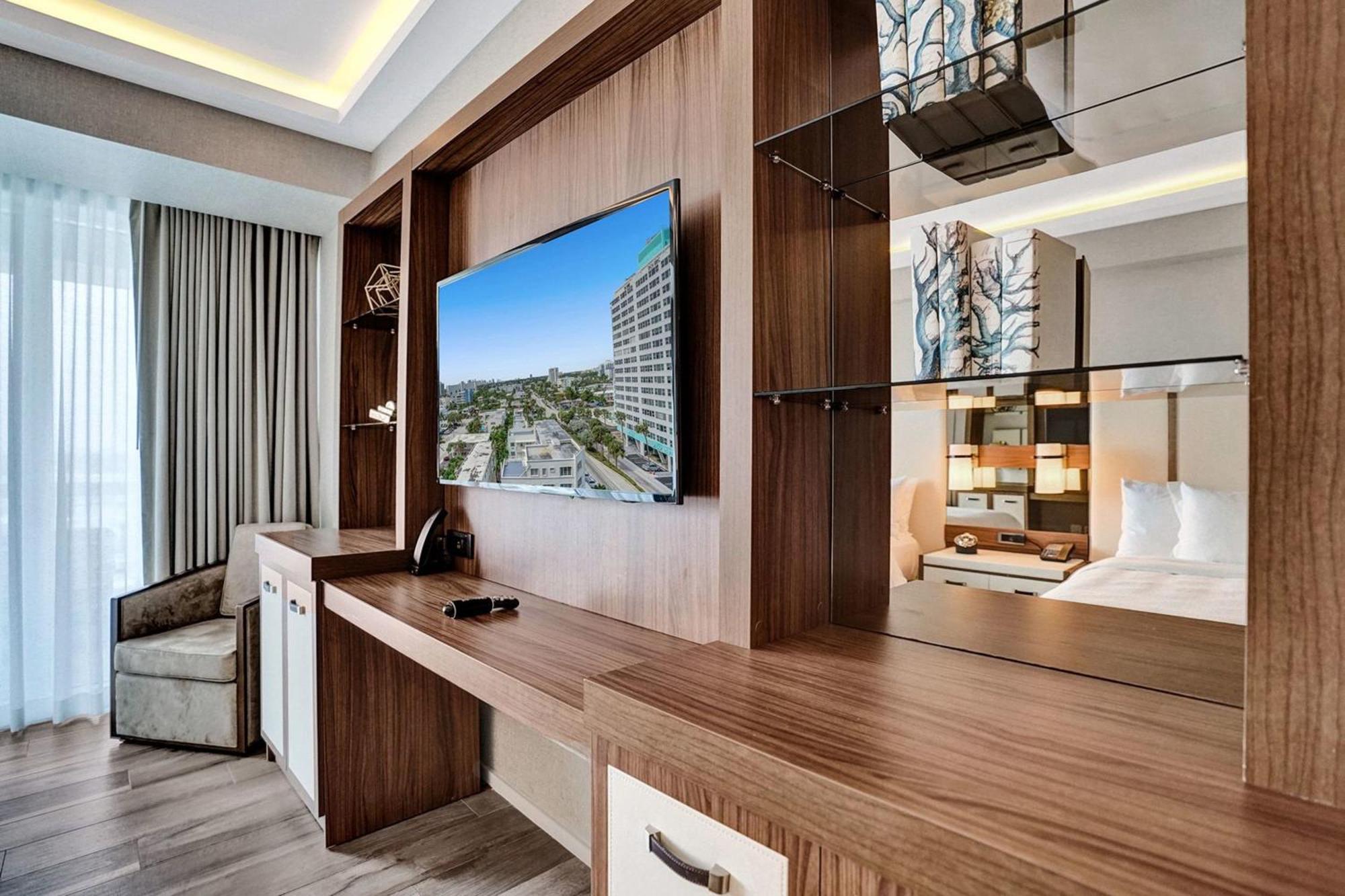 Apartment Elegant Beachfront - Your Perfect Getaway! Fort Lauderdale