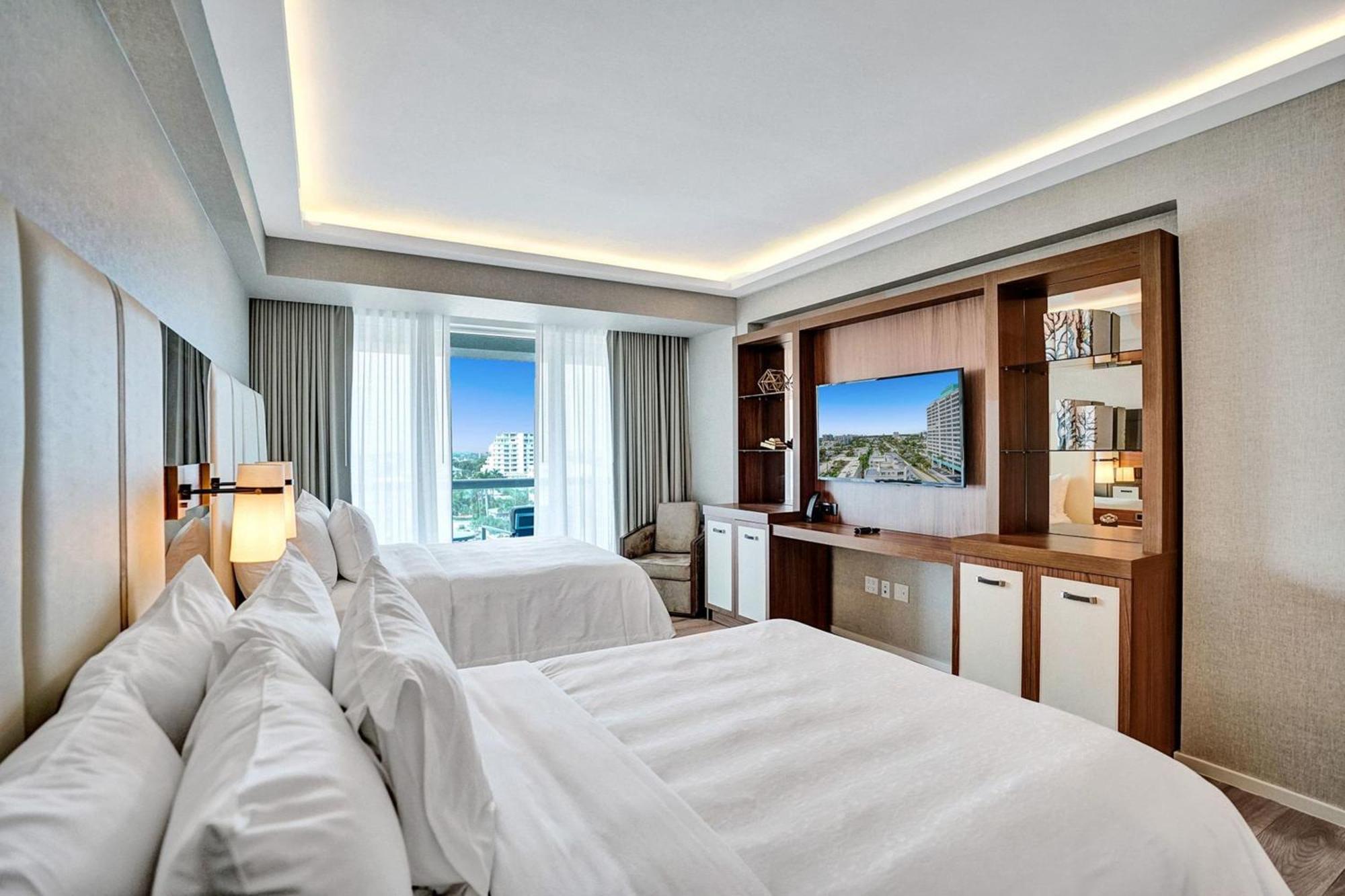Elegant Beachfront - Your Perfect Getaway! * Fort Lauderdale