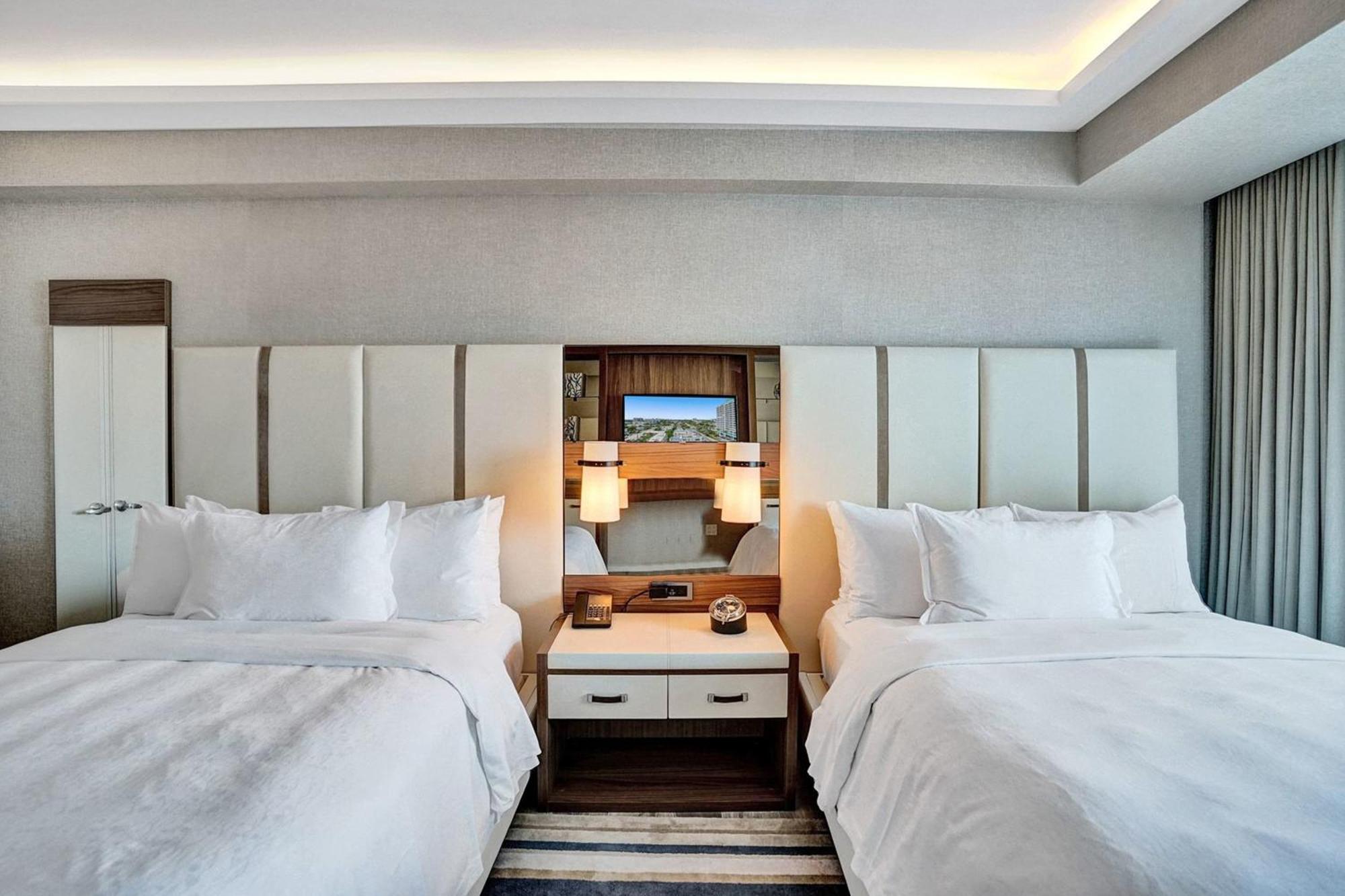 Elegant Beachfront - Your Perfect Getaway! Apartment *