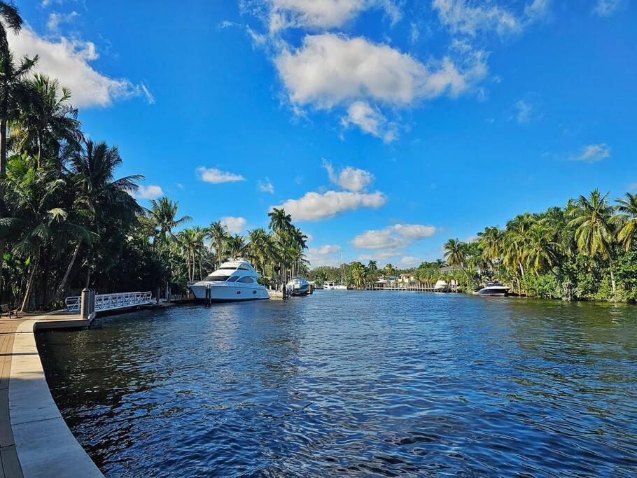 Tarpon River House *