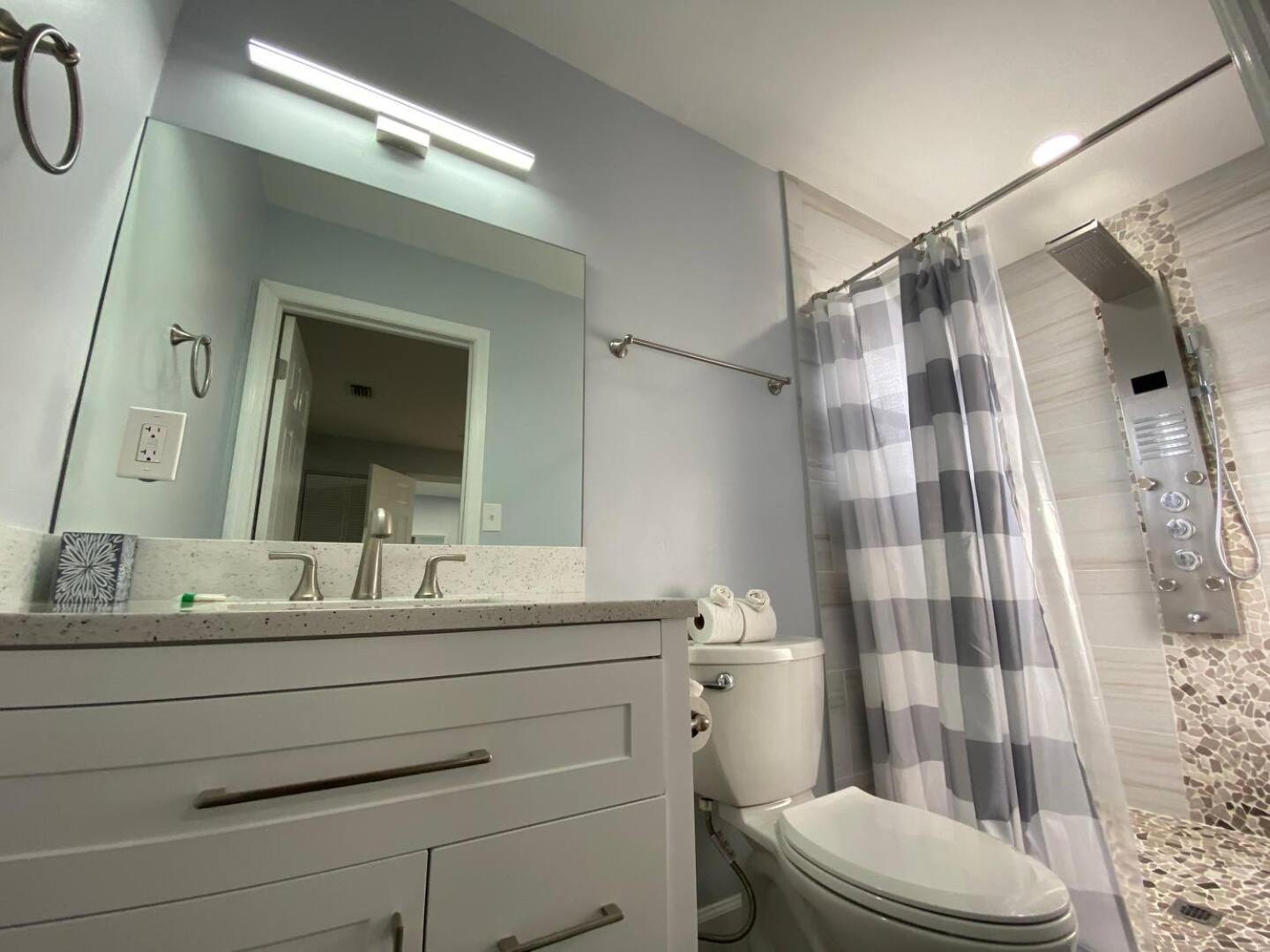 Rachaels Upscale 3 Bedrooms Luxury *