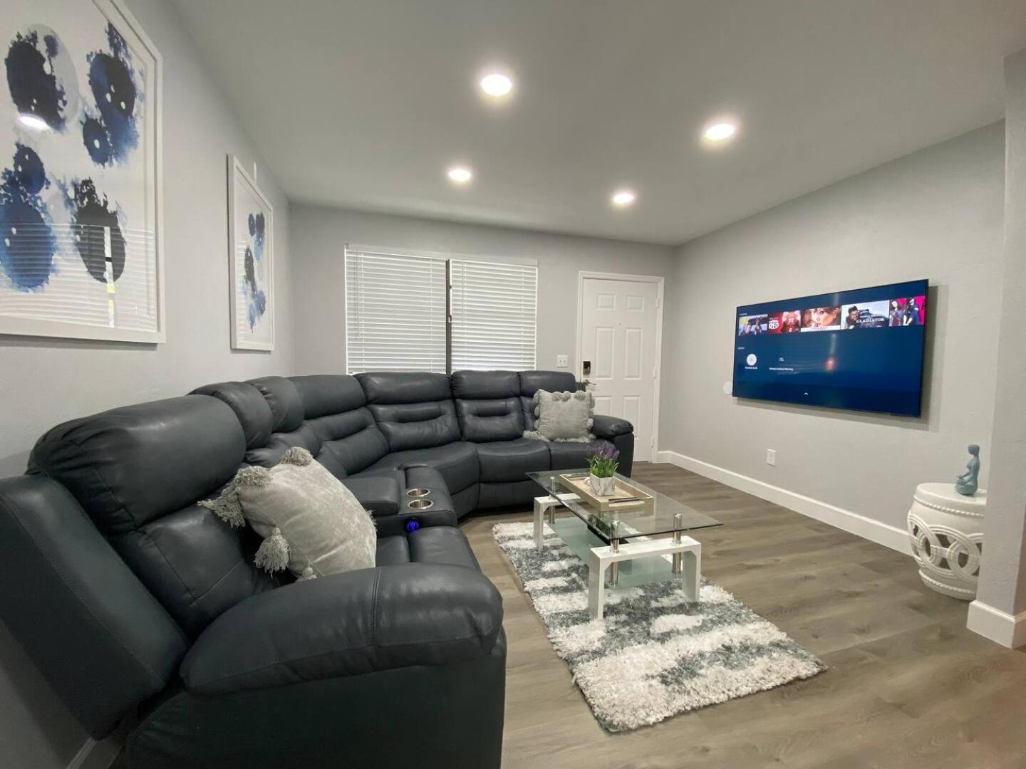Rachaels Upscale 3 Bedrooms Luxury *