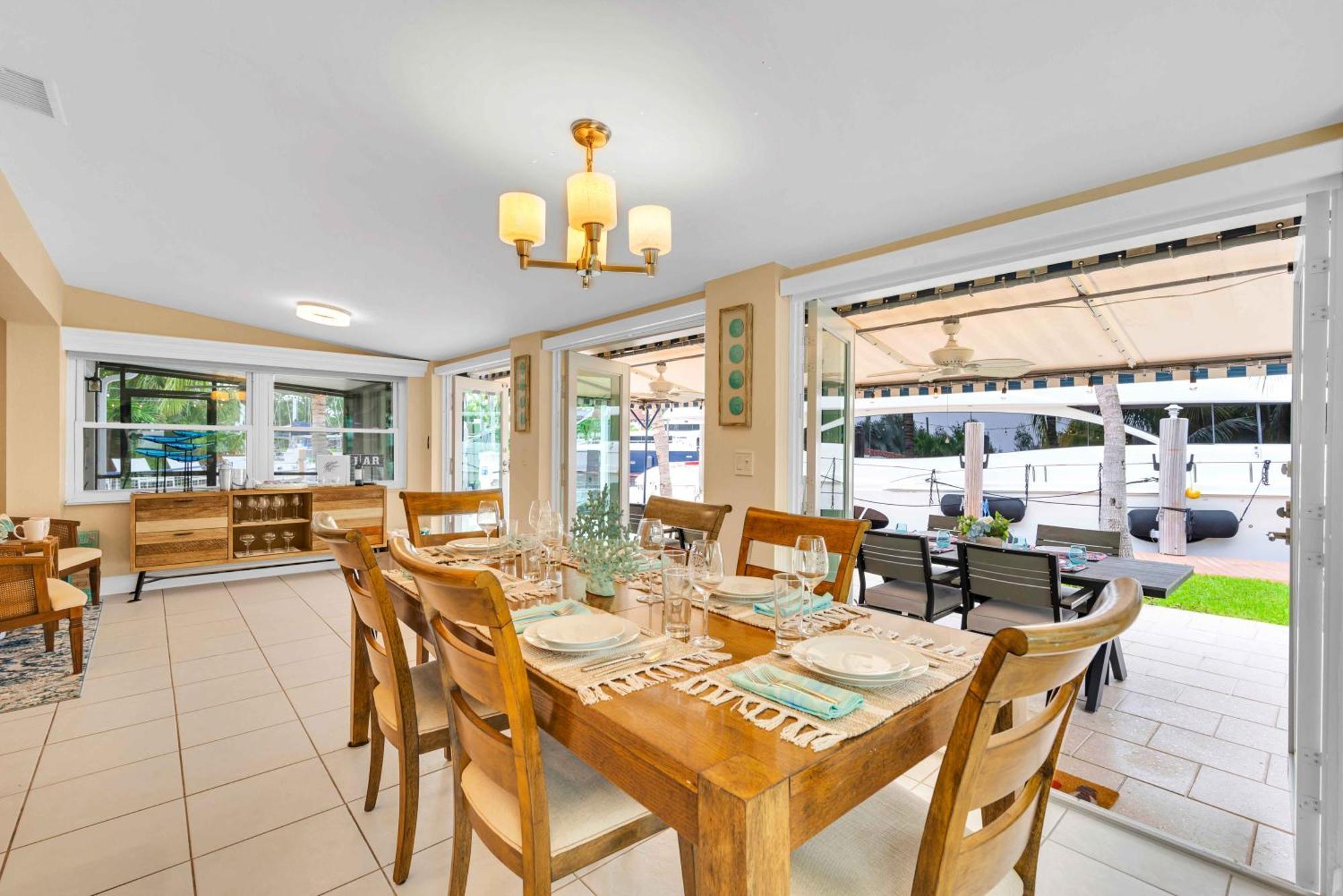 Holiday home Centrally Located Heated Pool Riverside View Access Citrus Key H0mes *