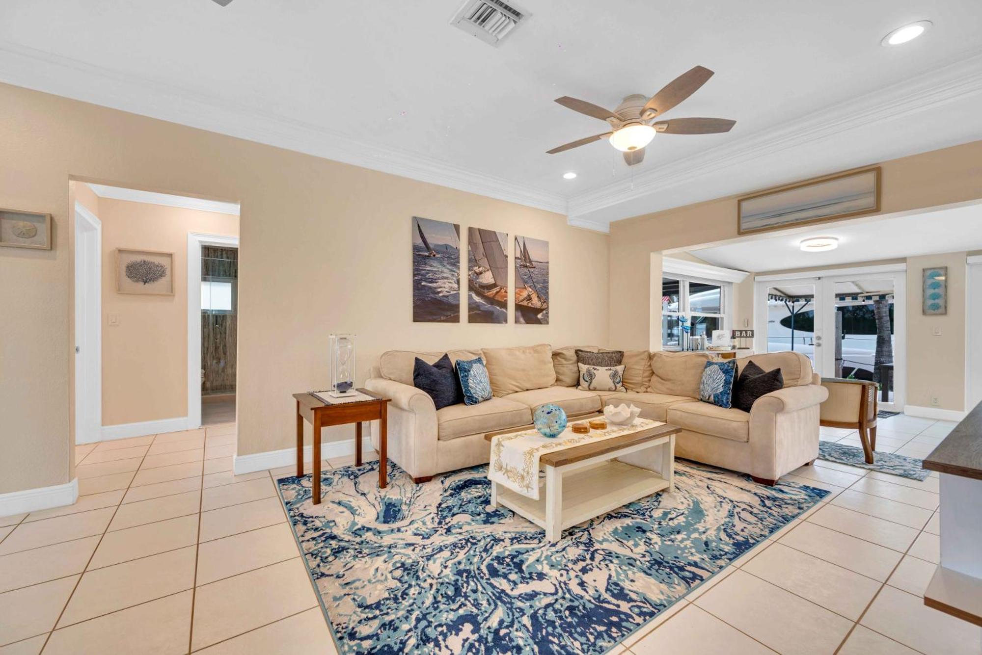 Holiday home Centrally Located Heated Pool Riverside View Access Citrus Key H0mes Fort Lauderdale