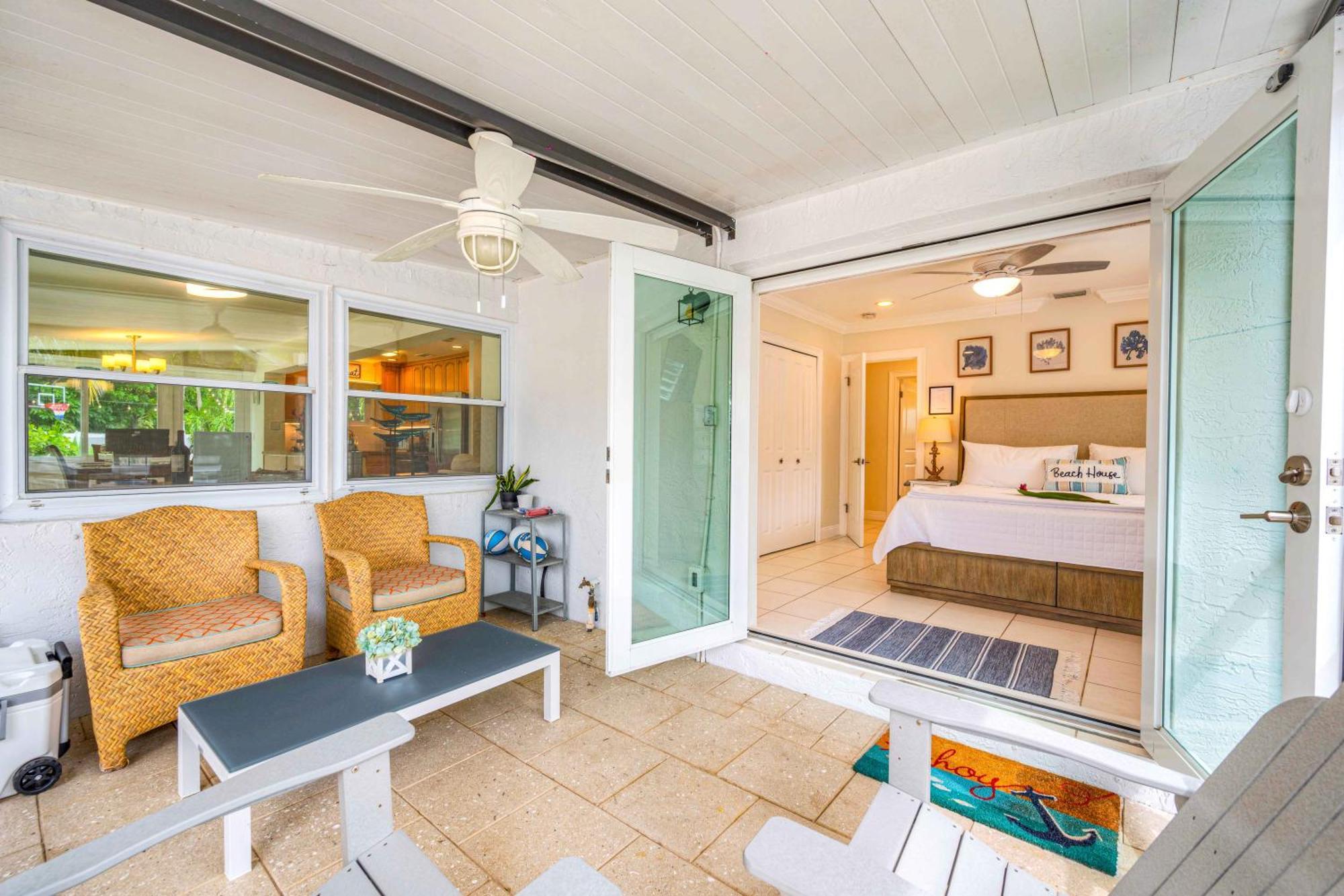Centrally Located Heated Pool Riverside View Access Citrus Key H0mes