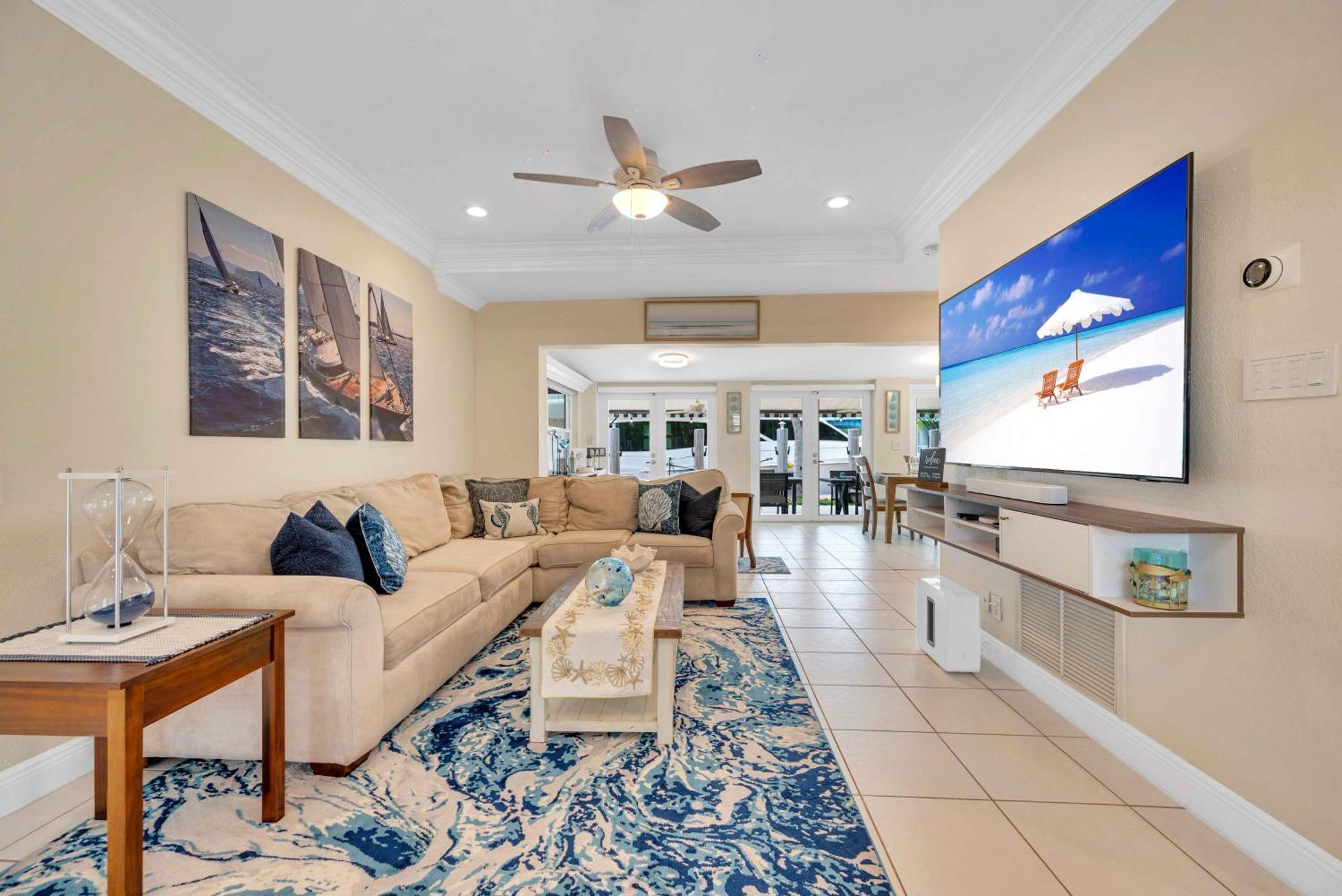 Centrally Located Heated Pool Riverside View Access Citrus Key H0mes Holiday home Fort Lauderdale