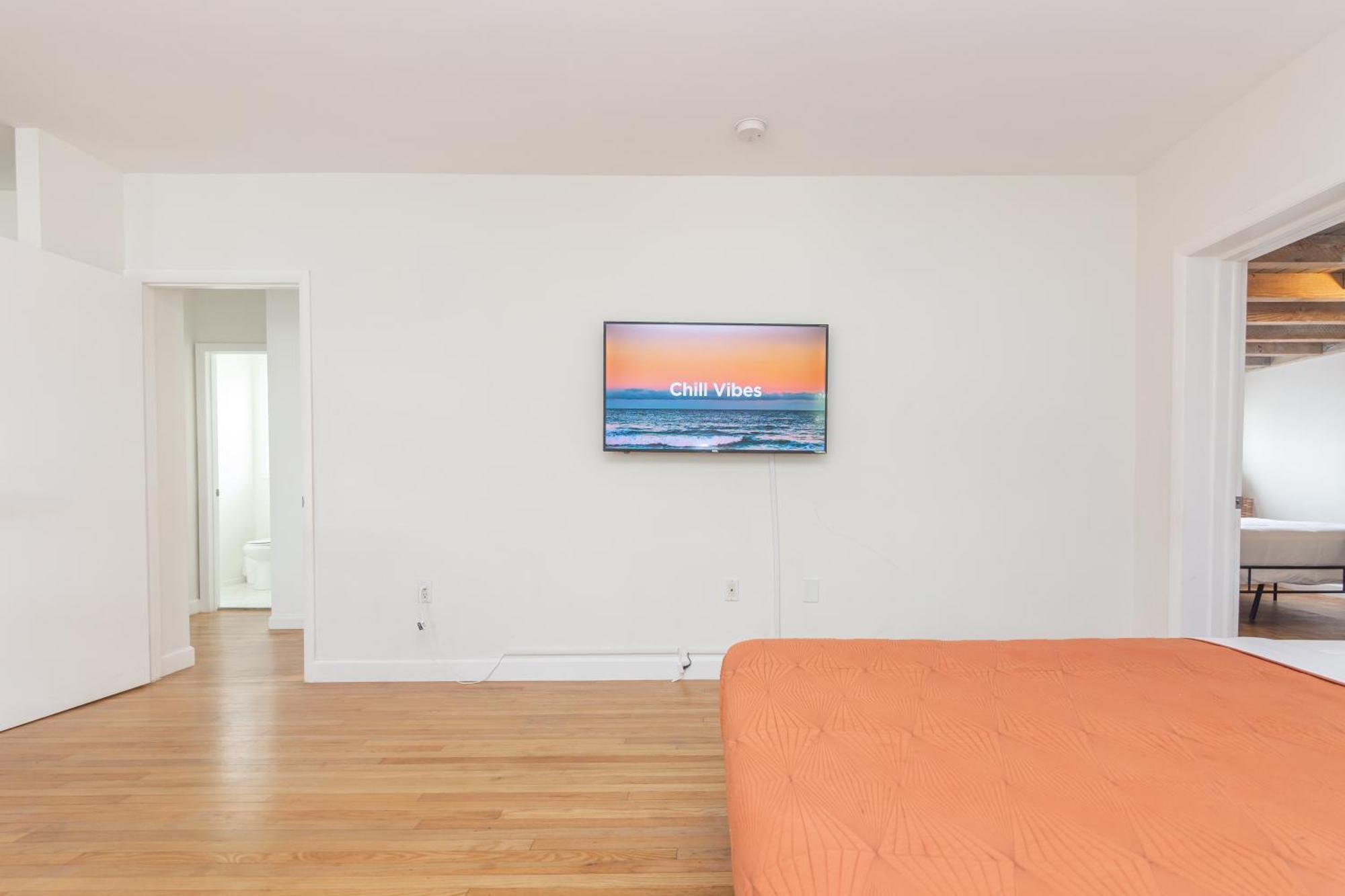 Apartment 2-bdrm Unit - 5 Minutes Walking Olas Fort Lauderdale