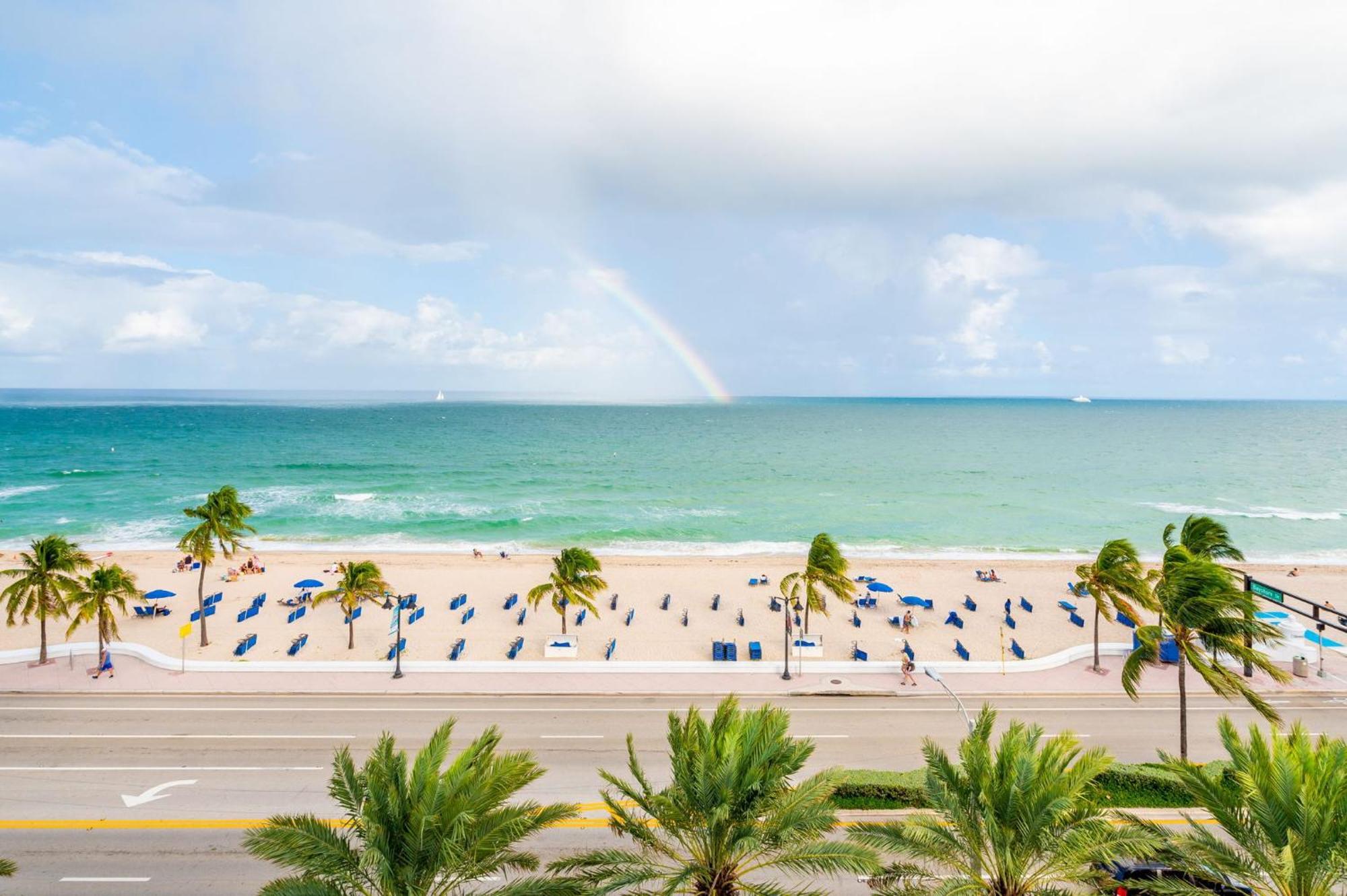 Apartment Oceanview Luxury, Access, Sleeps 6 2br 2ba - Vista Mar By Homestakes