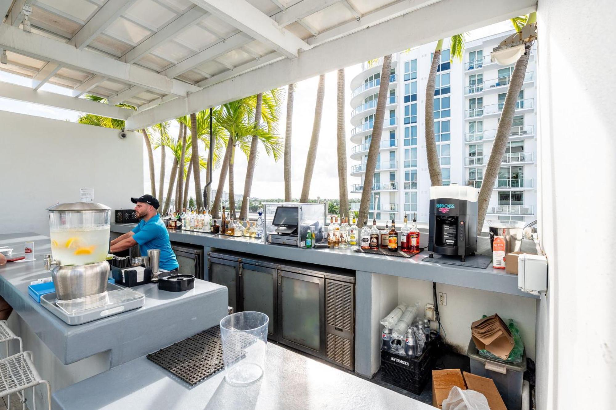 Apartment Oceanview Luxury, Access, Sleeps 6 2br 2ba - Vista Mar By Homestakes *