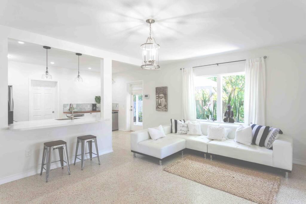 Holiday home Cozy House, Sleeps 4, Close To Beach, Airport Fort Lauderdale