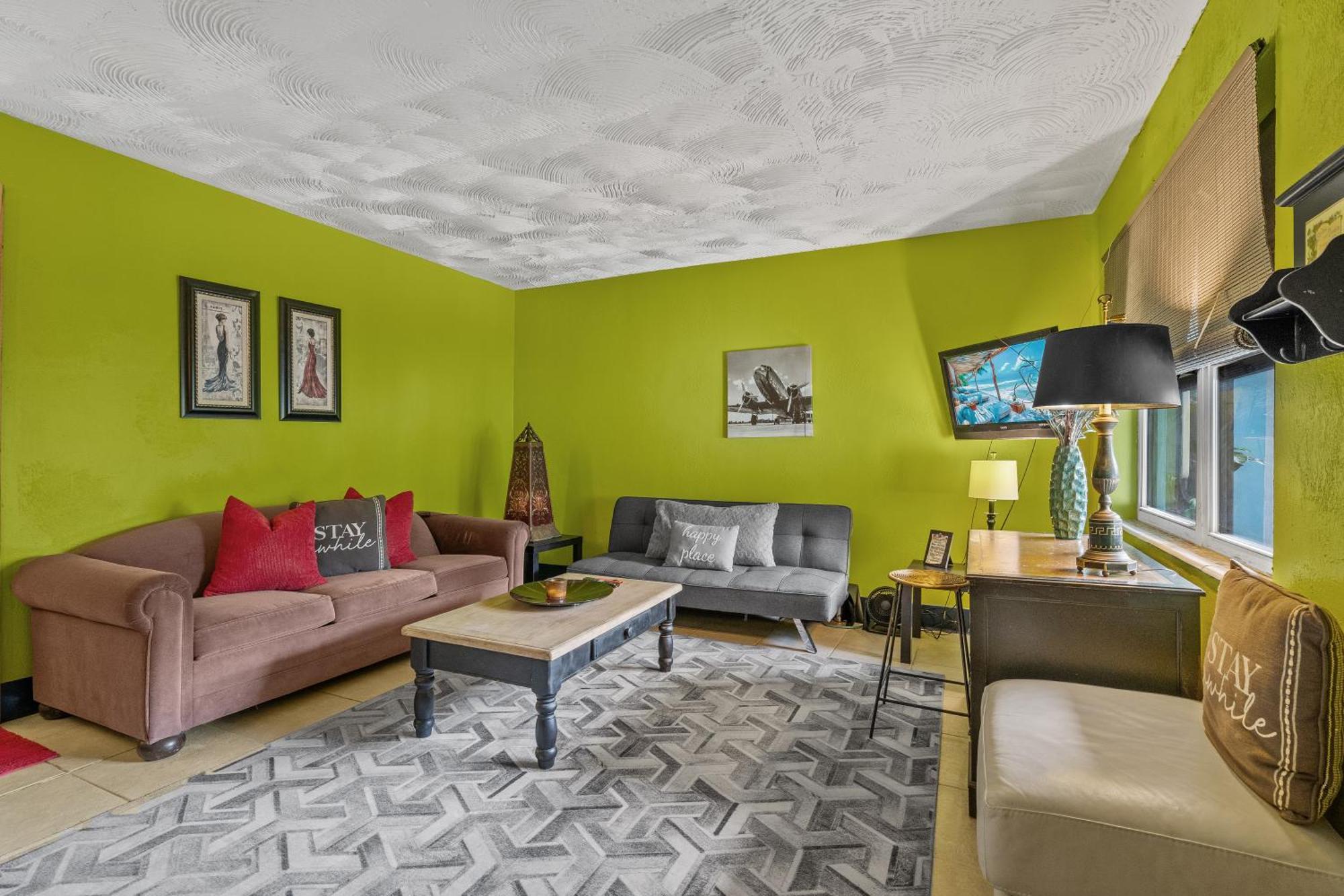 Blue Bell Apartment Fort Lauderdale