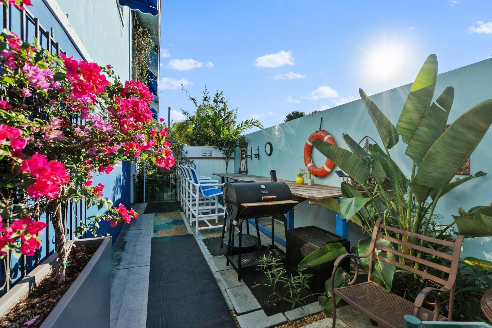 Blue Bell Apartment