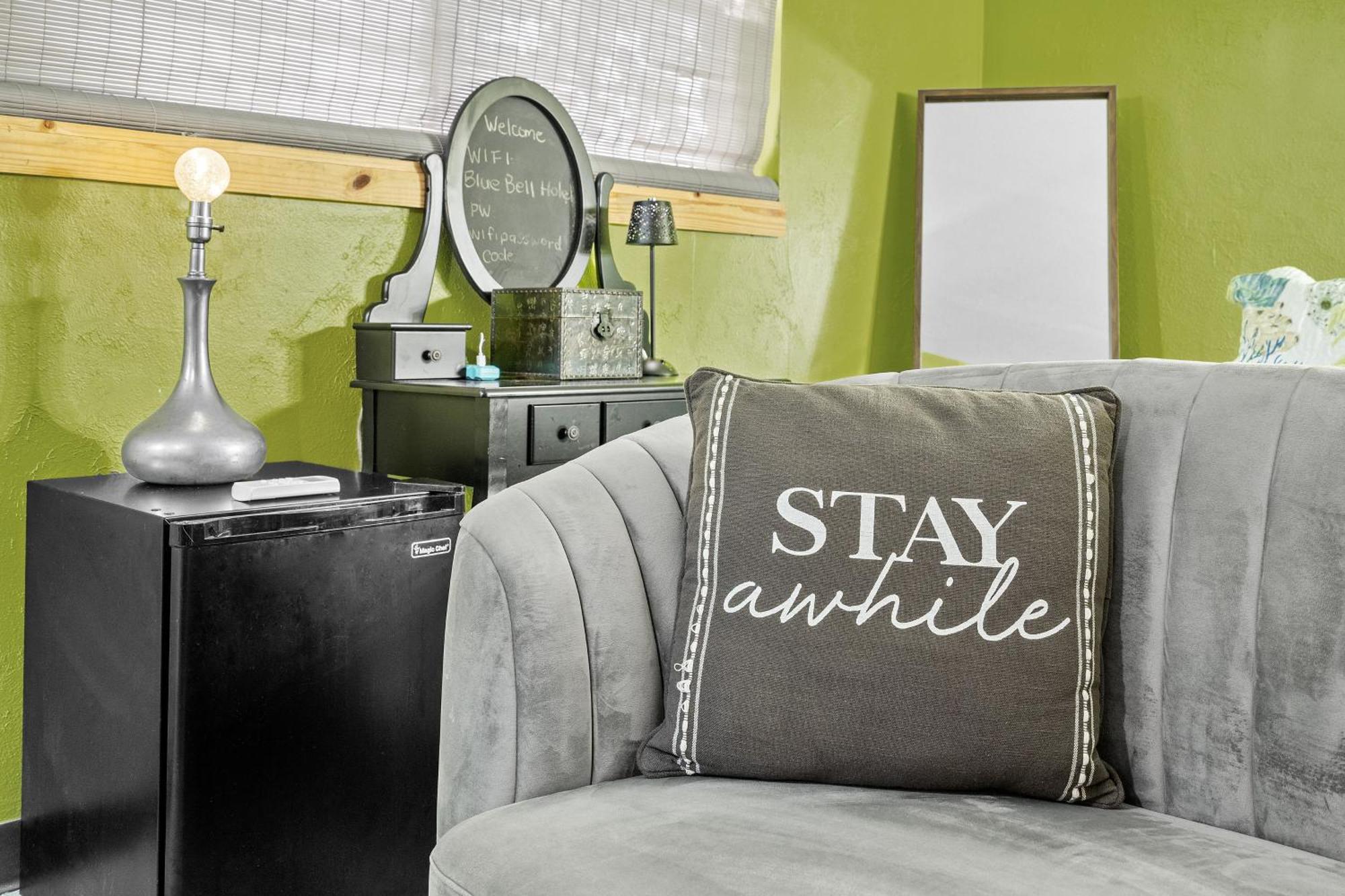 Blue Bell Apartment