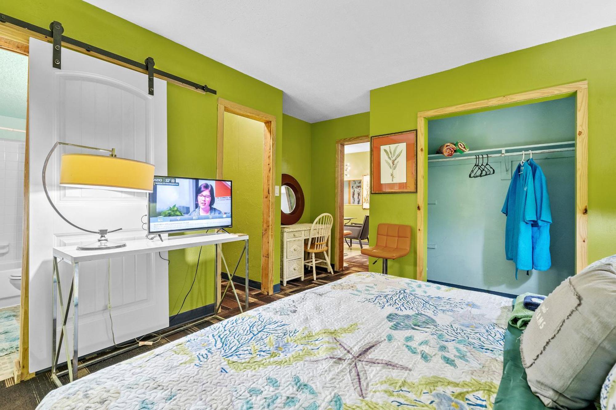 Apartment Blue Bell