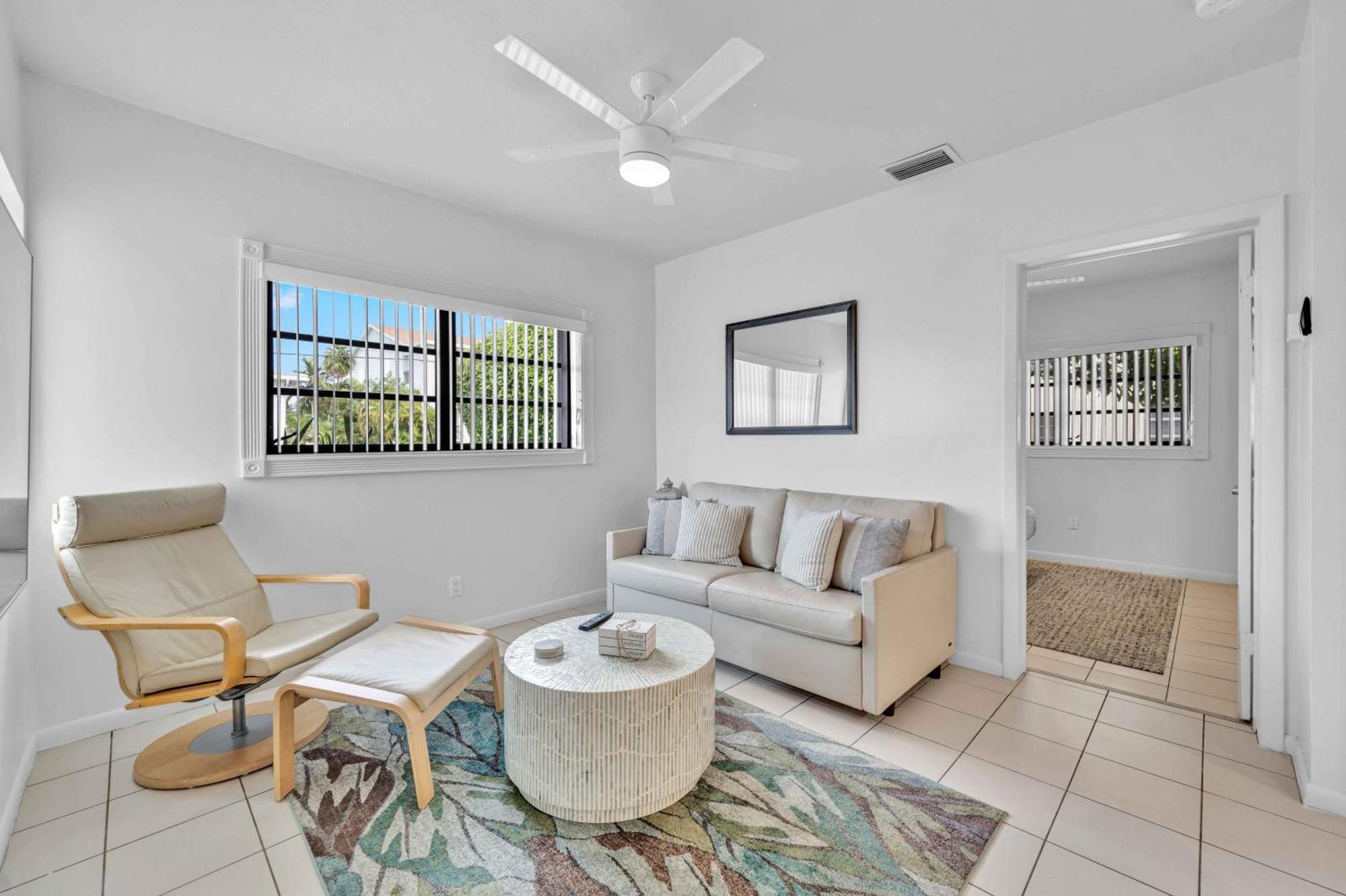 Holiday home Secluded Retreat Heated Pool Dock Access Quiet Neighborhood Saltaire Key Resldences *