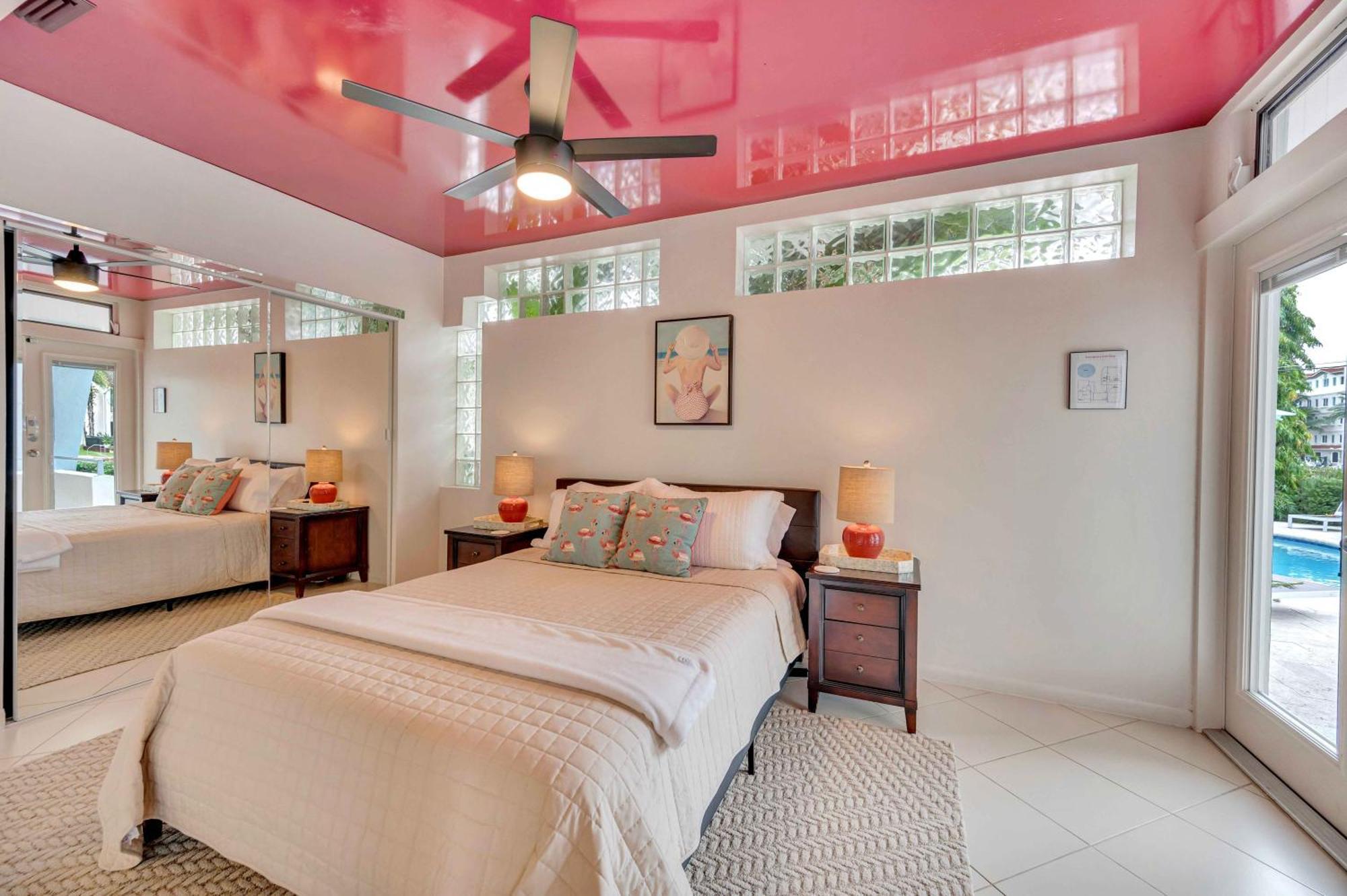 Secluded Retreat Heated Pool Dock Access Quiet Neighborhood Saltaire Key Resldences Fort Lauderdale