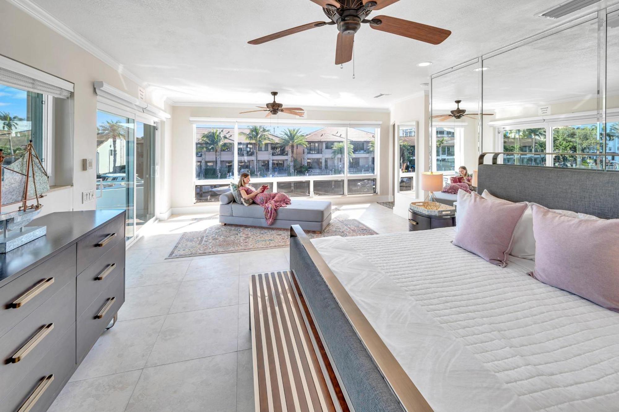 Secluded Retreat Heated Pool Dock Access Quiet Neighborhood Saltaire Key Resldences Fort Lauderdale