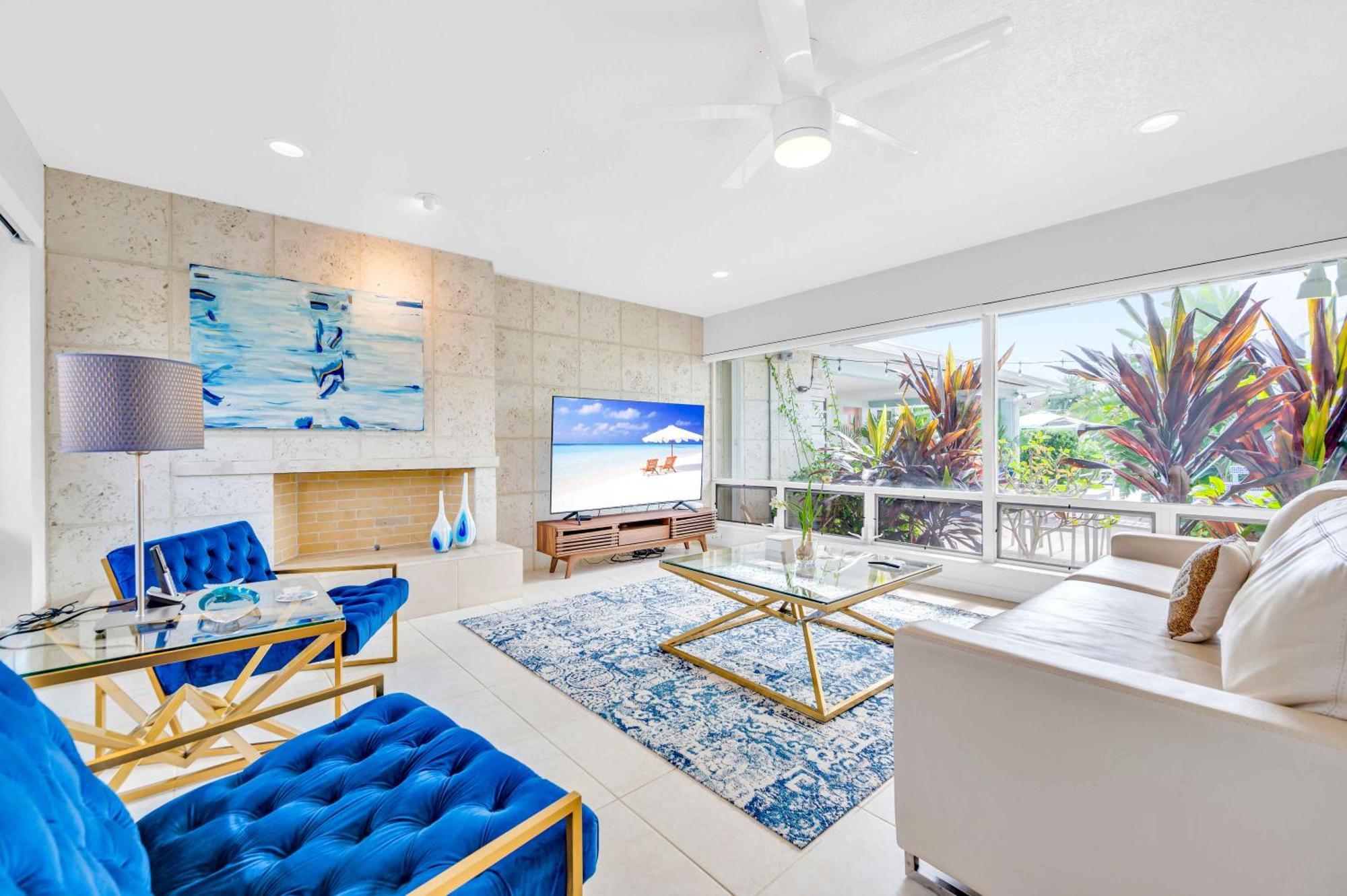 Secluded Retreat Heated Pool Dock Access Quiet Neighborhood Saltaire Key Resldences * Fort Lauderdale