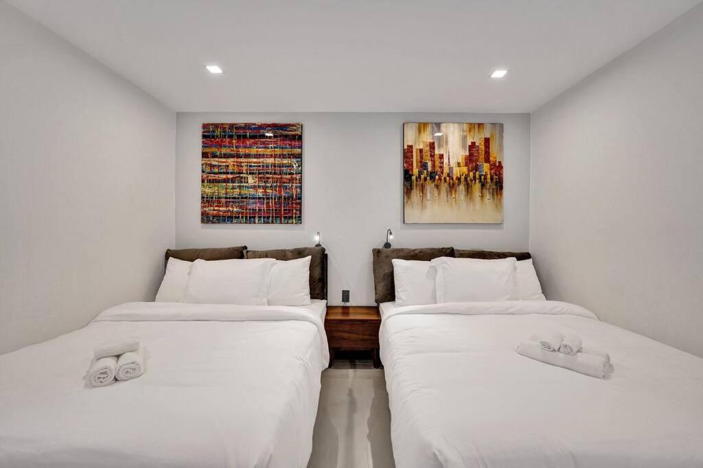 Villa Modern 6 Bedroom Oasis With Pool And Outdoor Bbq *