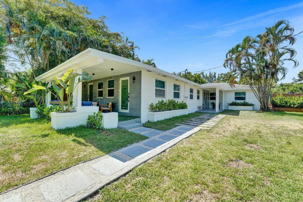 Modern 6 Bedroom Oasis With Pool And Outdoor Bbq Villa Fort Lauderdale