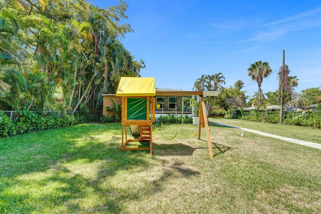 Villa Modern 6 Bedroom Oasis With Pool And Outdoor Bbq Fort Lauderdale