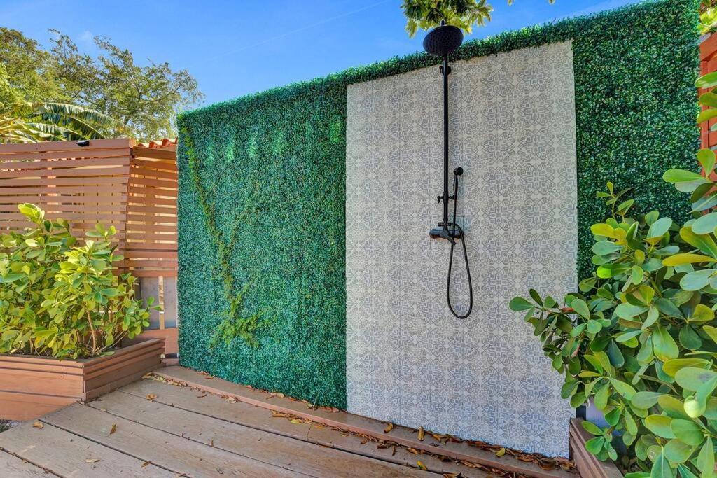 Modern 6 Bedroom Oasis With Pool And Outdoor Bbq Villa Fort Lauderdale