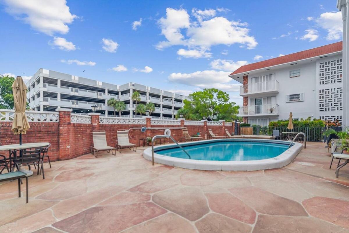 Apartment Coastal Lauderdale Get Away *