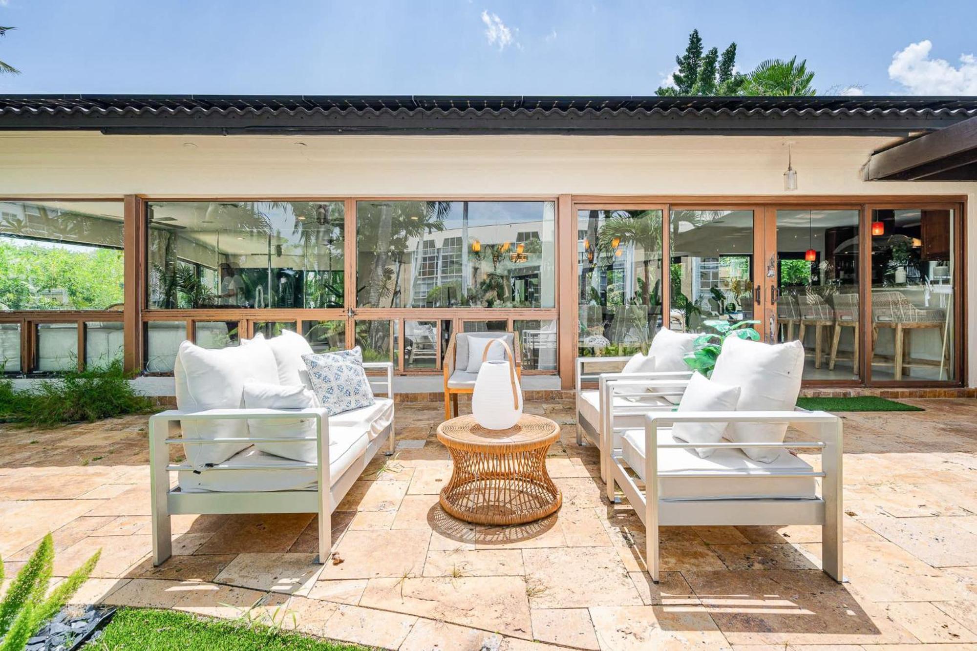 The Sanctuary A Unique Canal-side Retreat In Wilton Manors Holiday home