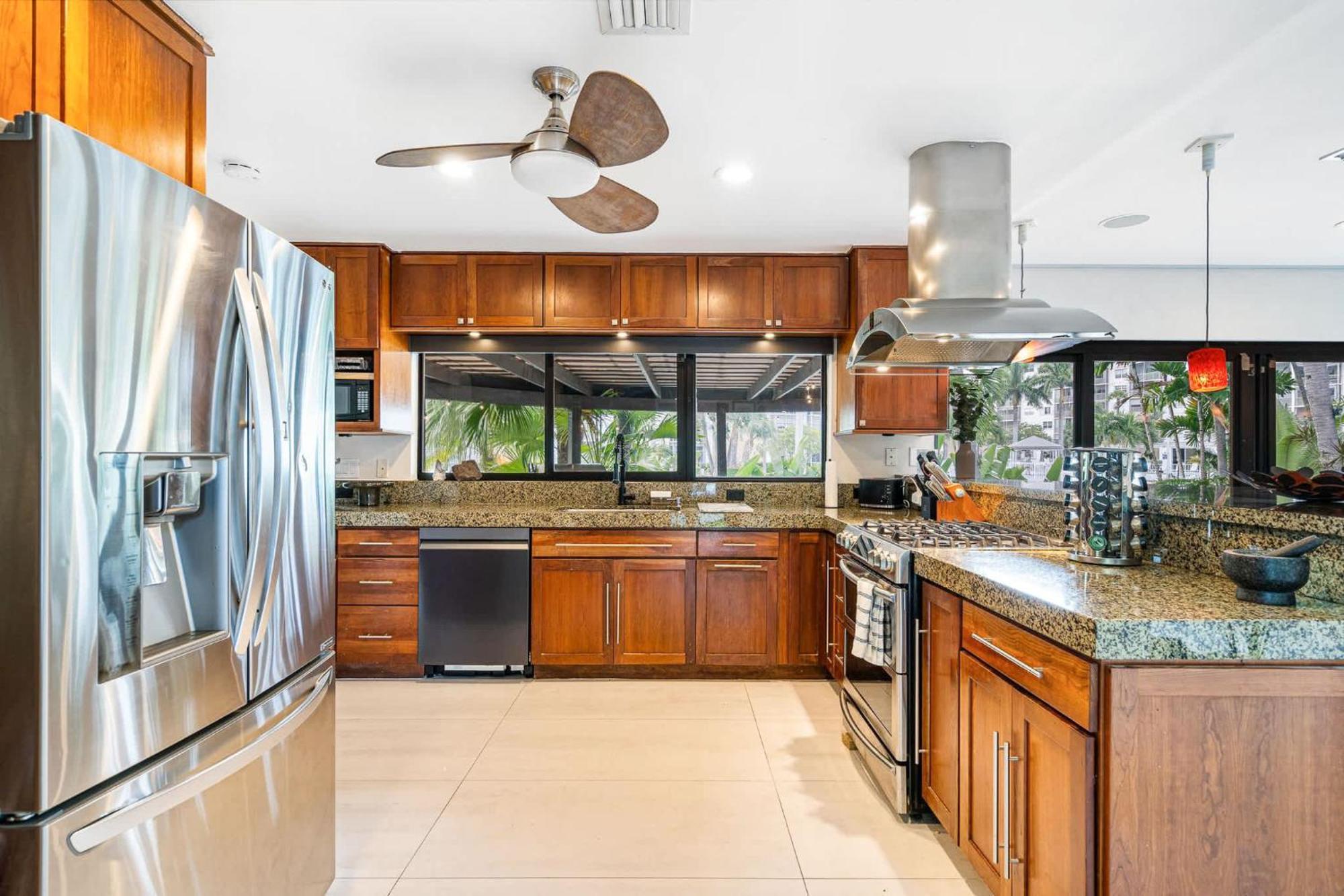 The Sanctuary A Unique Canal-side Retreat In Wilton Manors *